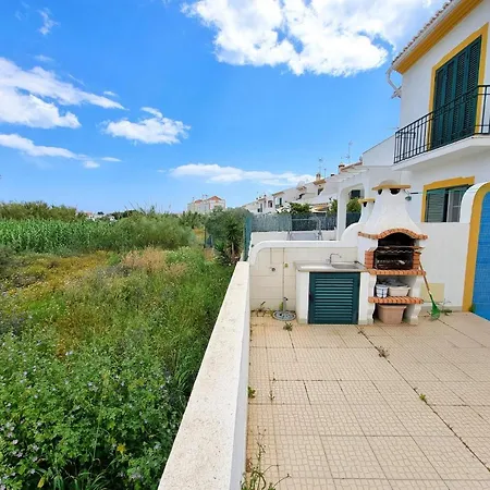 Holiday home Casa Andorinha Manta Rota
