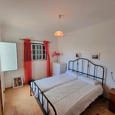 Holiday home Casa Andorinha *