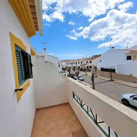 Casa Andorinha Holiday home